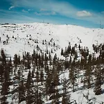 Auroralevi Utsuvaara Northern Lights Retreat, Ski-in-out, 2 Pass Included To Price * Levi