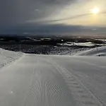 Auroralevi Utsuvaara Northern Lights Retreat, Ski-in-out, 2 Pass Included To Price Appartement