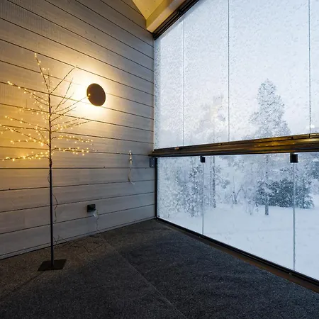 Auroralevi Utsuvaara Northern Lights Retreat, Ski-in-out, 2 Pass Included To Price *
