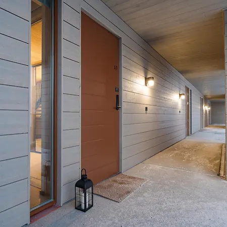 Auroralevi Utsuvaara Northern Lights Retreat, Ski-in-out, 2 Pass Included To Price *