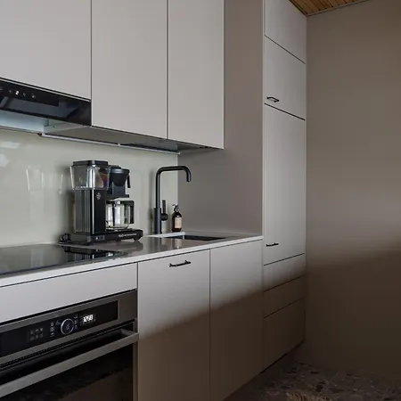 Auroralevi Utsuvaara Northern Lights Retreat, Ski-in-out, 2 Pass Included To Price Апартаменты Леви