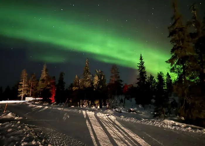 Auroralevi Utsuvaara Northern Lights Retreat, Ski-in-out, 2 Pass Included To Price Daire