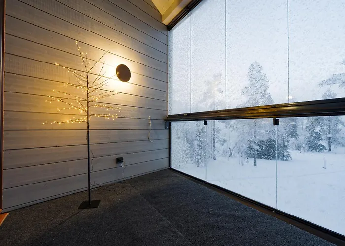 Auroralevi Utsuvaara Northern Lights Retreat, Ski-in-out, 2 Pass Included To Price *