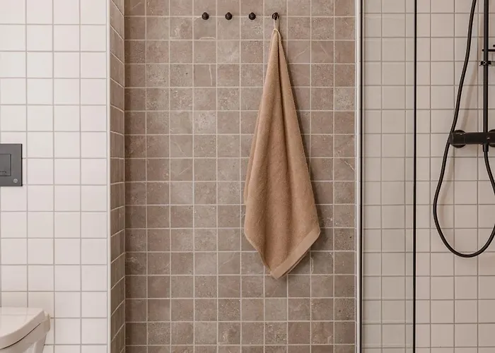 Auroralevi Utsuvaara Northern Lights Retreat, Ski-in-out, 2 Pass Included To Price Daire *