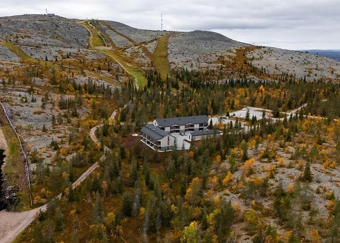 Auroralevi Utsuvaara Northern Lights Retreat, Ski-in-out, 2 Pass Included To Price *