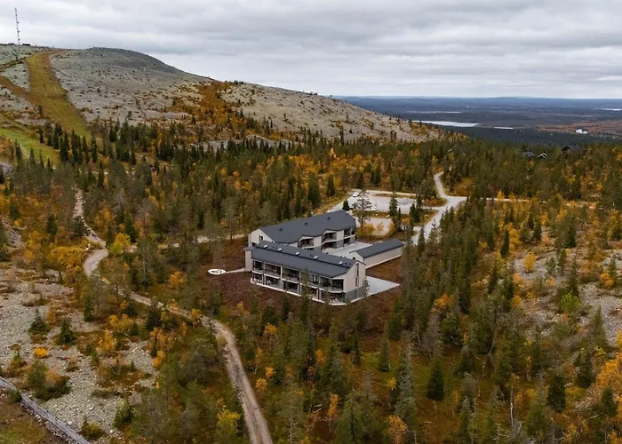 Auroralevi Utsuvaara Northern Lights Retreat, Ski-in-out, 2 Pass Included To Price * Levi